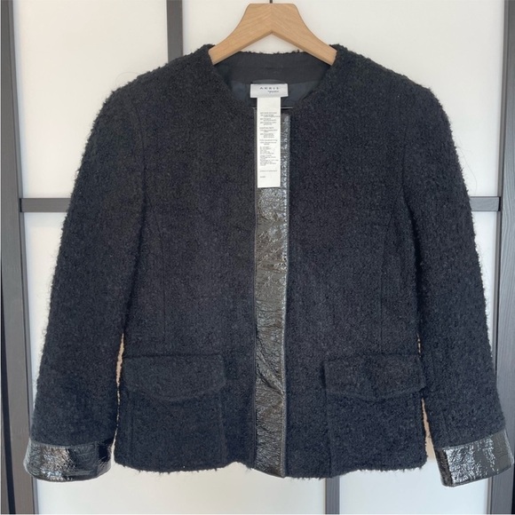 AKRIS Punto 3/4 sleeves blazer w/patent leather
accents. black. Size 6 US - Picture 3 of 16